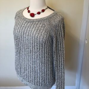 Loose knit ribbed pull over